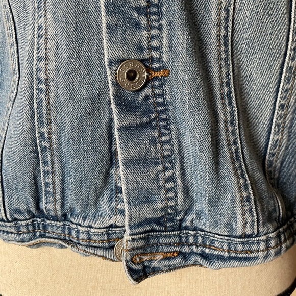 GUESS Denim Jacket Blue Girls 14, Fits Adult XS - Picture 5 of 13